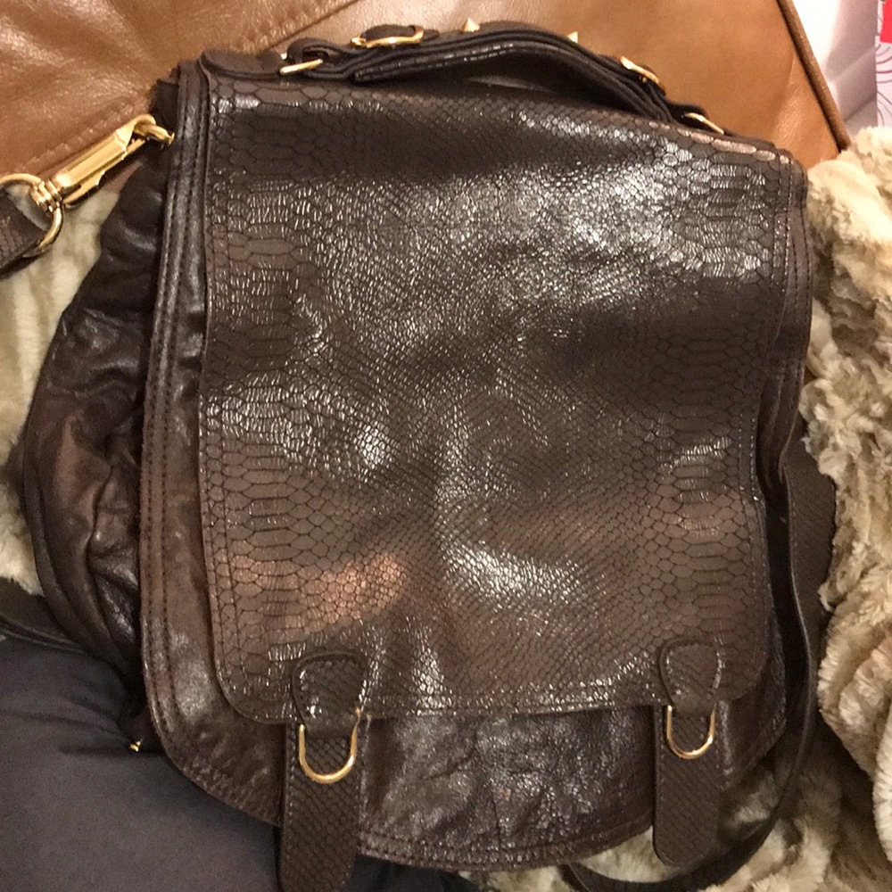 CC Skye Onie messenger bag. Price Firm - Picture 3 of 13
